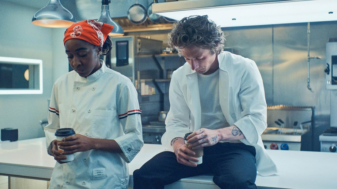 Jeremy Allen White and Ayo Edebiri in The Bear. Fx Networks, 2022