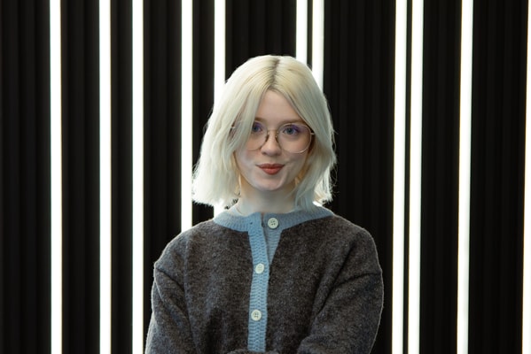 "I’ve Had the Best Few Years": Maisie Peters on Her Upcoming Album Florescence