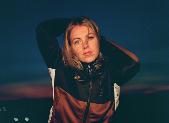 Between Vulnerability and Comfort: Philine on Her Newly Released EP “the truth of living in reality”