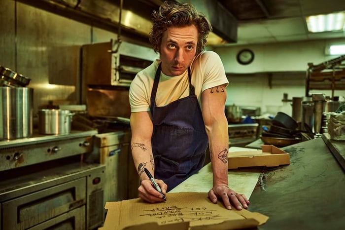 Jeremy Allen White as Carmy in The Bear, Fx Network.